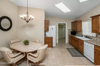 870 Desert View Dr, Lake Havasu City, AZ 86404 - Photo 11