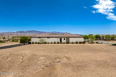 1853 E Tradition Ln, Lake Havasu City, AZ 86404 - Photo 27