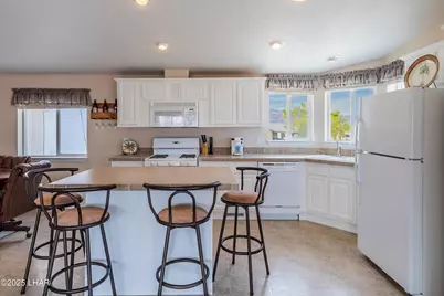 1989 Folzman Dr, Lake Havasu City, AZ 86404 - Photo 11