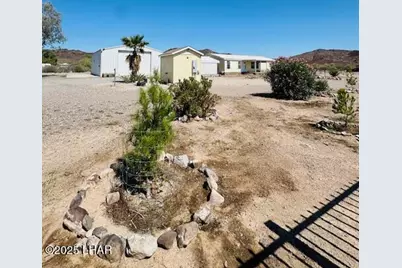 44113 E Perry Dr, Salome, AZ 85348 - Photo 3