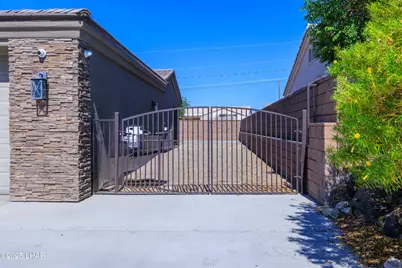 2881 Caravelle Dr, Lake Havasu City, AZ 86406 - Photo 11