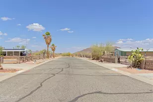 49566 Topaz Ave, Quartzsite, AZ 85346 - Photo 35