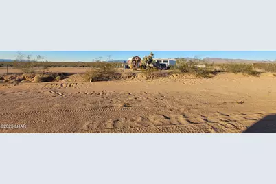 3485 E Cholla Dr, Yucca, AZ 86438 - Photo 3