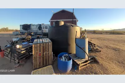 3485 E Cholla Dr, Yucca, AZ 86438 - Photo 11