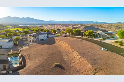 1892 E Troon Dr, Lake Havasu City, AZ 86404 - Photo 25