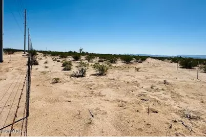 49352 Az-72, Bouse, AZ 85325 - Photo 3