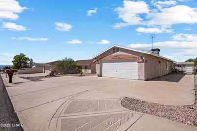 2535 Palisades Dr, Lake Havasu City, AZ 86403 - Photo 3