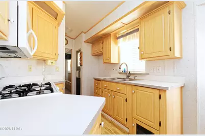 49565 Ruby Ave, Quartzsite, AZ 85346 - Photo 17