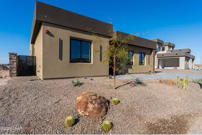 2517 Flat Irons Ln, Lake Havasu City, AZ 86406 - Photo 3