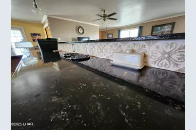 25388 Pendleton Way, Bouse, AZ 85325 - Photo 15