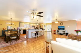 25388 Pendleton Way, Bouse, AZ 85325 - Photo 19