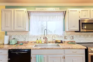 25388 Pendleton Way, Bouse, AZ 85325 - Photo 9