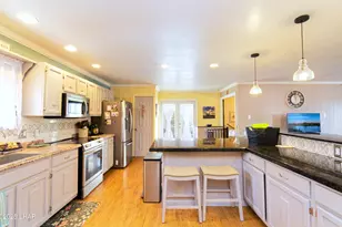 25388 Pendleton Way, Bouse, AZ 85325 - Photo 13