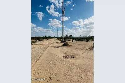 48561 Mountain View Rd, Bouse, AZ 85325 - Photo 5