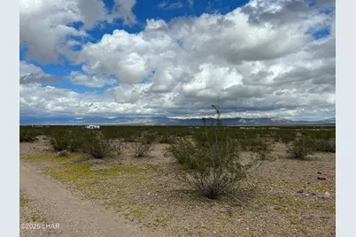 3661 S Epidote Rd, Golden Valley, AZ 86413 - Photo 5