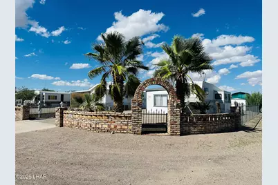 598 W Desert Dr, Quartzsite, AZ 85346 - Photo 1