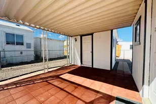 598 W Desert Dr, Quartzsite, AZ 85346 - Photo 17