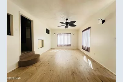 598 W Desert Dr, Quartzsite, AZ 85346 - Photo 3
