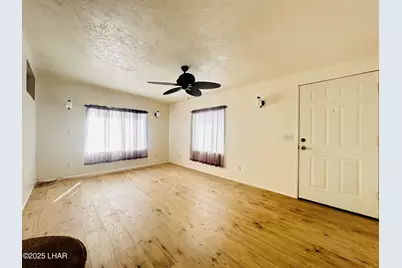 598 W Desert Dr, Quartzsite, AZ 85346 - Photo 7