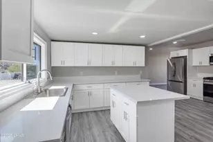 2090 San Juan Dr, Lake Havasu City, AZ 86403 - Photo 11