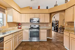 2215 Hi Jolly Dr, Bullhead City, AZ 86442 - Photo 13