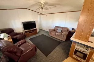 32473 Avenue 42 E, Bouse, AZ 85325 - Photo 7
