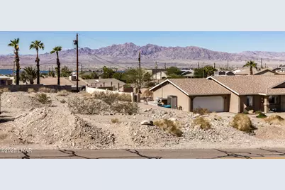 710 Meadows Dr, Lake Havasu City, AZ 86404 - Photo 31