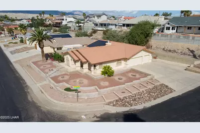 2558 Country Club Dr, Bullhead City, AZ 86442 - Photo 1