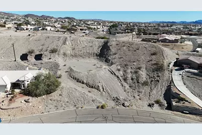 3210 Crestview Dr, Lake Havasu City, AZ 86404 - Photo 1