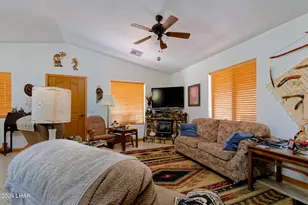 49544 Turquoise Avenue, Quartzsite, AZ 85346 - Photo 11