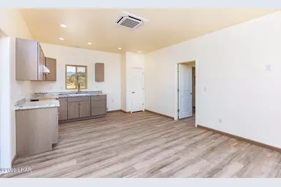 14176 S Nash Rd, Yucca, AZ 86438 - Photo 9