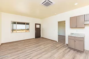 14176 S Nash Rd, Yucca, AZ 86438 - Photo 11