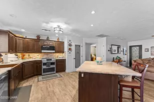 660 N Wayside Dr, Lake Havasu City, AZ 86403 - Photo 21