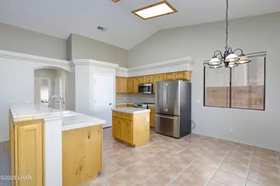 2423 E George Ln, Lake Havasu City, AZ 86404 - Photo 11