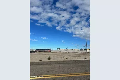 2031 Commander Dr, Lake Havasu City, AZ 86403 - Photo 1