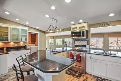 9418 Hilltop Dr, Parker, AZ 85344 - Photo 11