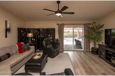 2810 Oakridge Dr, Lake Havasu City, AZ 86404 - Photo 9