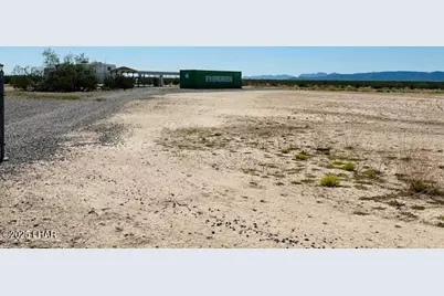 49186 Bald Eagle Trl, Bouse, AZ 85325 - Photo 1