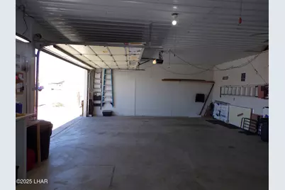 25569 Ochoco Way, Bouse, AZ 85325 - Photo 35