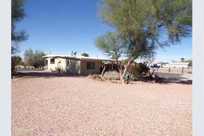 25569 Ochoco Way, Bouse, AZ 85325 - Photo 17