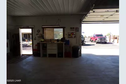 25569 Ochoco Way, Bouse, AZ 85325 - Photo 43