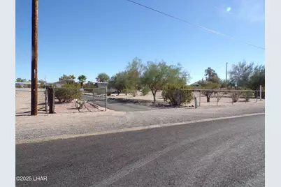 25569 Ochoco Way, Bouse, AZ 85325 - Photo 5