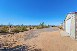 3245 E Flattop Dr, Yucca, AZ 86438 - Photo 9