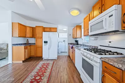 3245 E Flattop Dr, Yucca, AZ 86438 - Photo 23