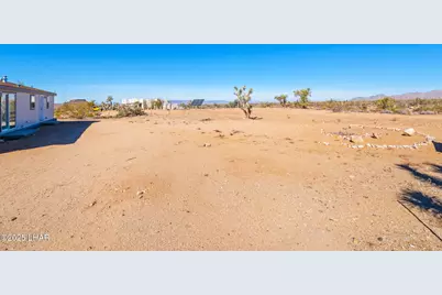 3245 E Flattop Dr, Yucca, AZ 86438 - Photo 47