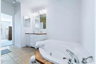 3245 E Flattop Dr, Yucca, AZ 86438 - Photo 31