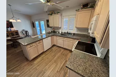 1521 Hawkeye Dr, Lake Havasu City, AZ 86406 - Photo 9