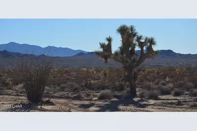 Lot 3271 S Arlington Rd, Yucca, AZ 86438 - Photo 1