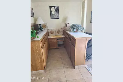 1023 Barcelona, Lake Havasu City, AZ 86403 - Photo 9
