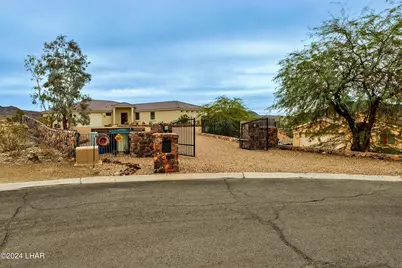 10790 Fenton Dr, Parker, AZ 85344 - Photo 11